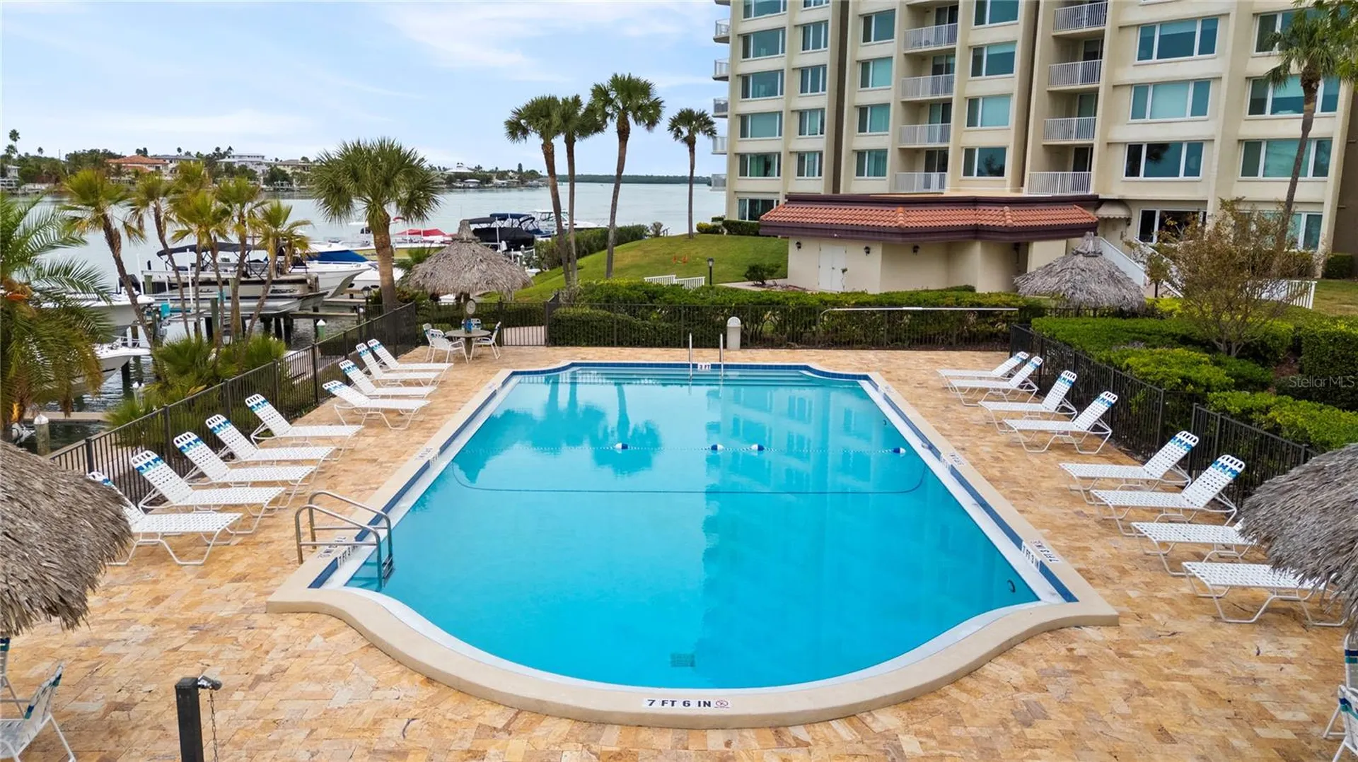736 Island Way Clearwater FL 33767