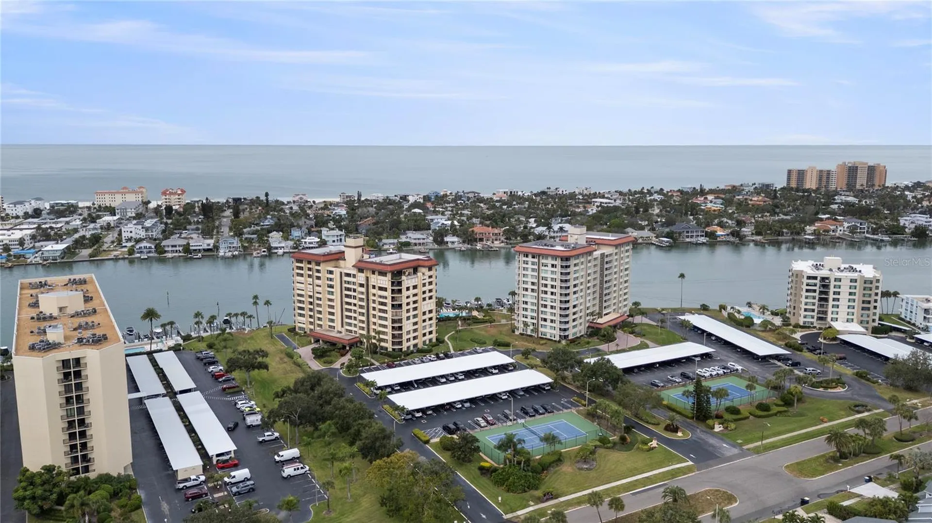 736 Island Way Clearwater FL 33767