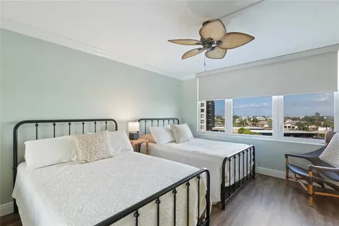 736 Island Way Clearwater FL 33767
