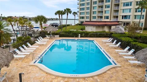 736 Island Way Clearwater FL 33767