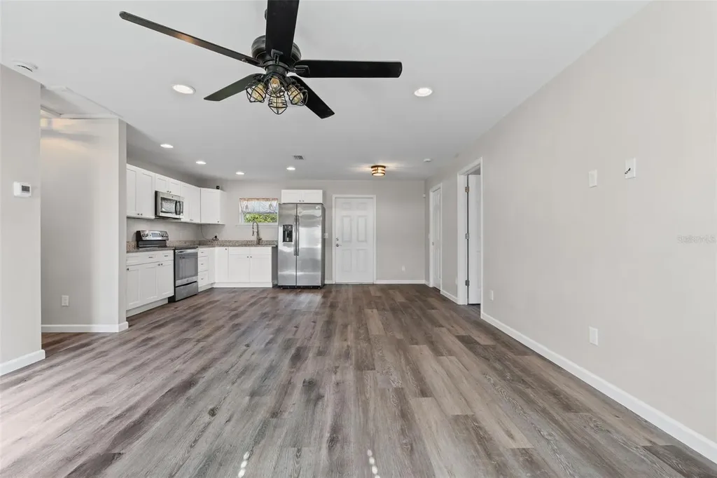 18386 Locklane Avenue Port Charlotte FL 33948