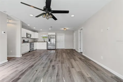 18386 Locklane Avenue Port Charlotte FL 33948