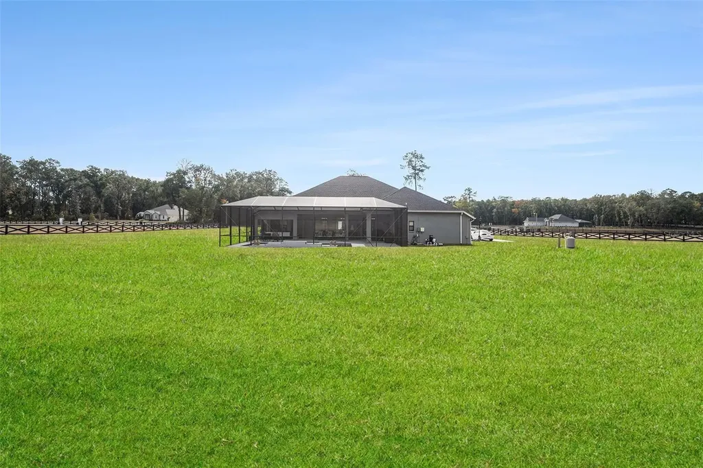 7403 NE 22nd Court Road Ocala FL 34479
