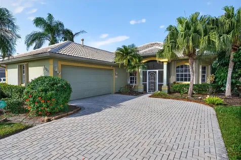 5121 Flagstone Drive Sarasota FL 34238