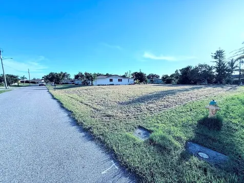 156 Francis Drive NE Port Charlotte FL 33952