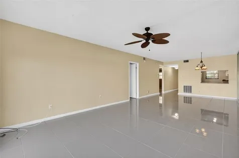1749 S Highland Avenue Clearwater FL 33756