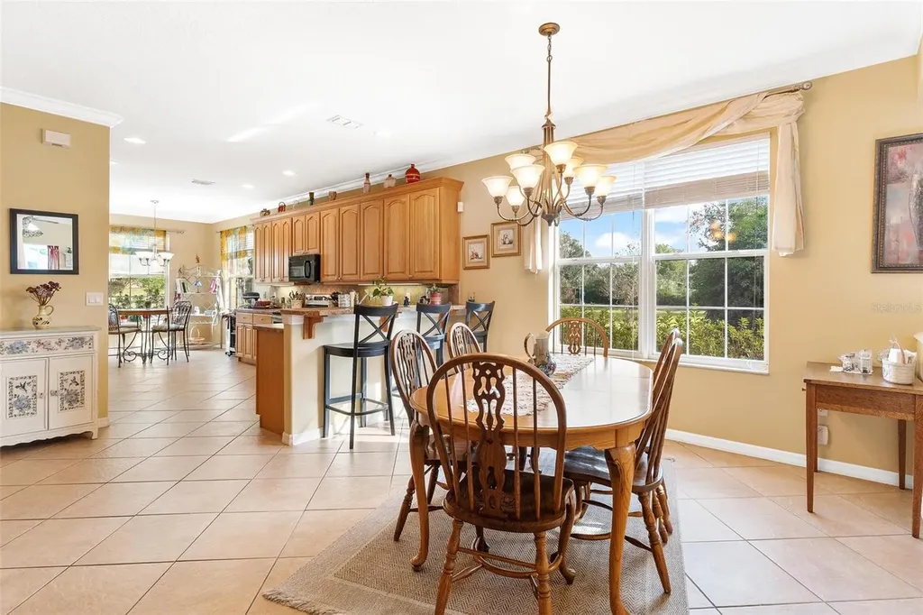 81 Twin Lake Circle Umatilla FL 32784