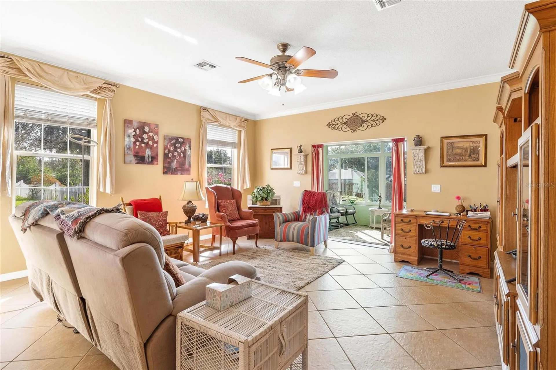 81 Twin Lake Circle Umatilla FL 32784