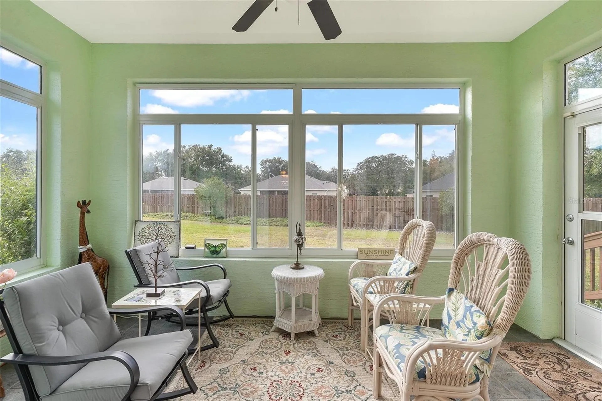 81 Twin Lake Circle Umatilla FL 32784