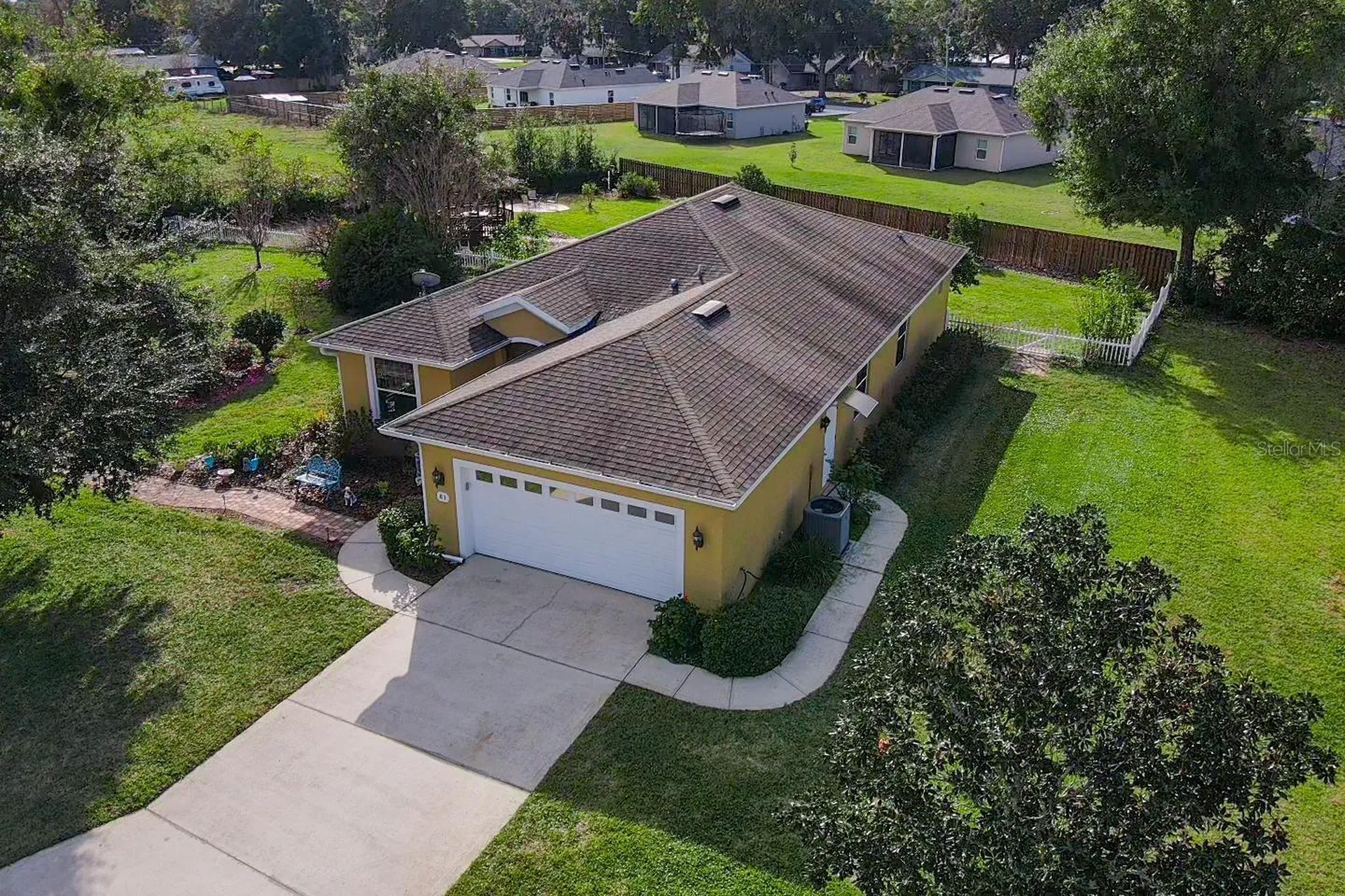 81 Twin Lake Circle Umatilla FL 32784