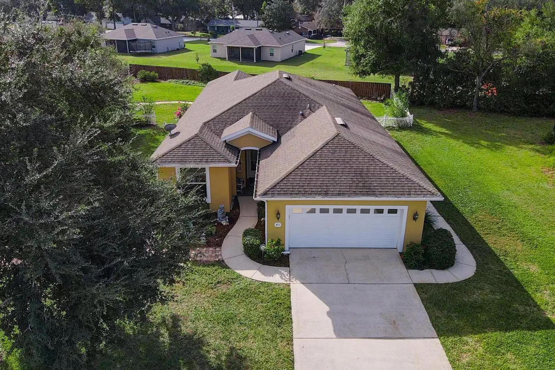 81 Twin Lake Circle Umatilla FL 32784
