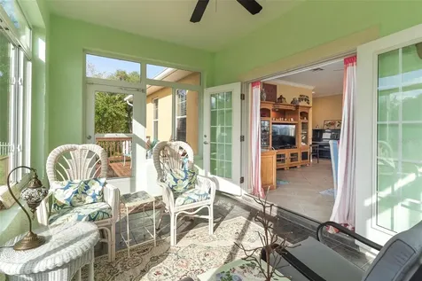 81 Twin Lake Circle Umatilla FL 32784