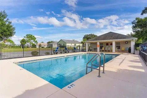 81 Twin Lake Circle Umatilla FL 32784