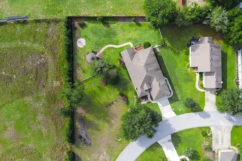 81 Twin Lake Circle Umatilla FL 32784