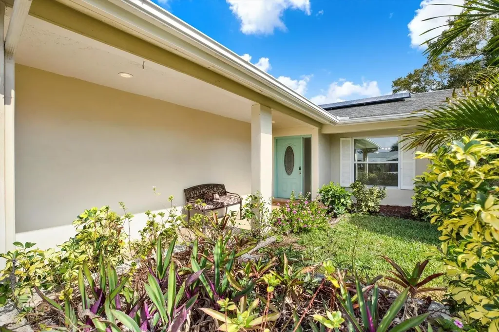 2536 Bramblewood Drive W Clearwater FL 33763