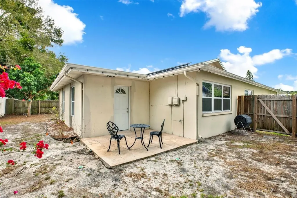 2536 Bramblewood Drive W Clearwater FL 33763