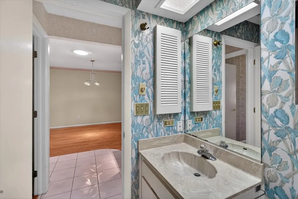 2211 Lark Circle W Palm Harbor FL 34684