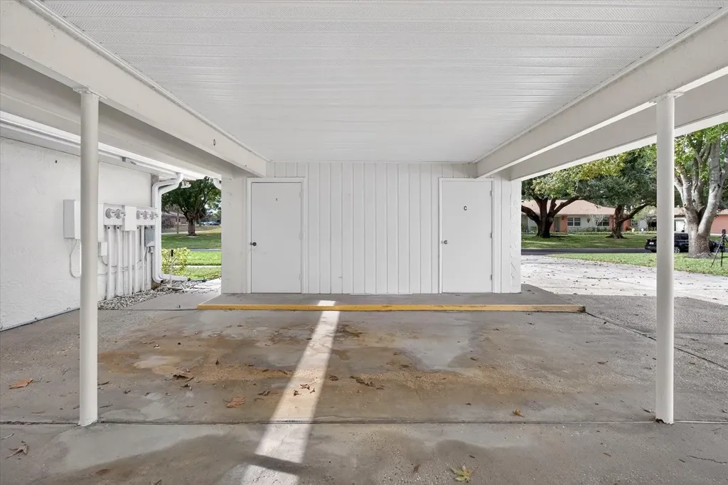 2211 Lark Circle W Palm Harbor FL 34684