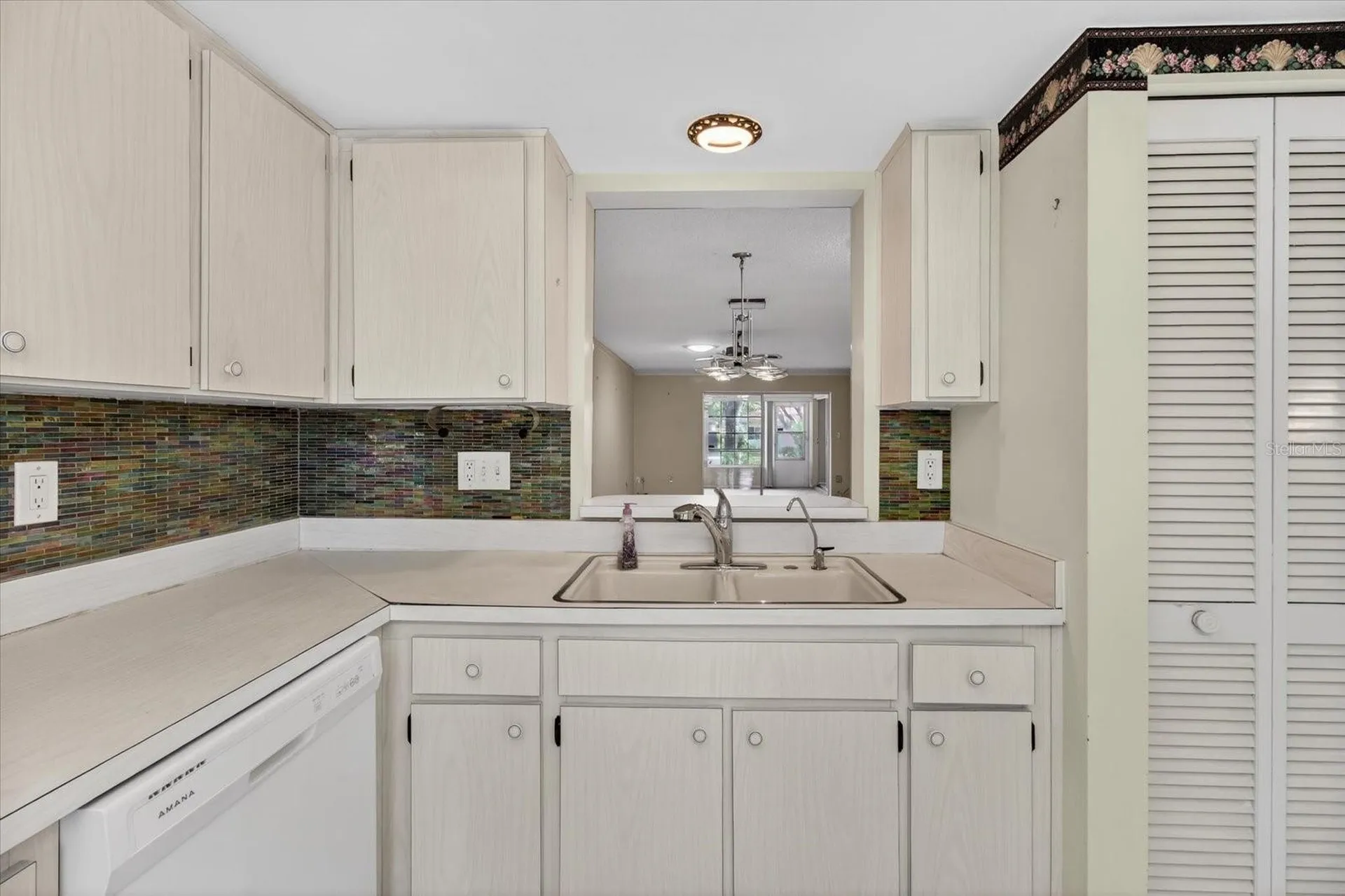 2211 Lark Circle W Palm Harbor FL 34684