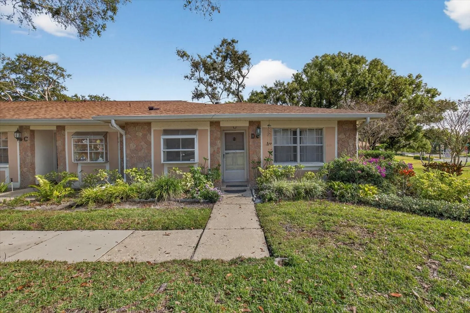 2211 Lark Circle W Palm Harbor FL 34684