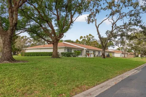 2211 Lark Circle W Palm Harbor FL 34684