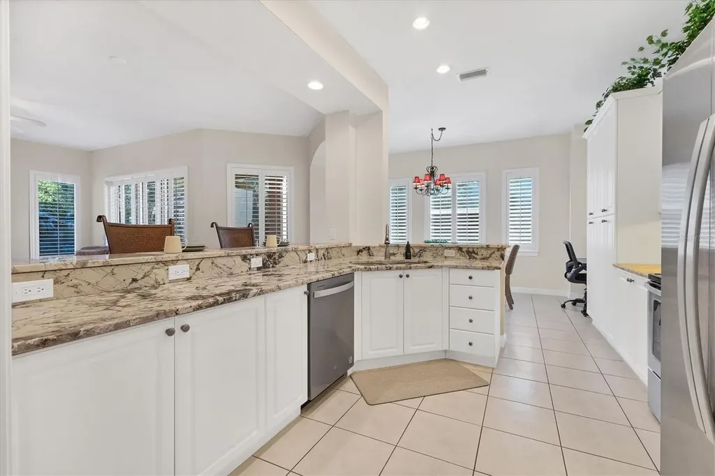 5425 46th Court W Bradenton FL 34210