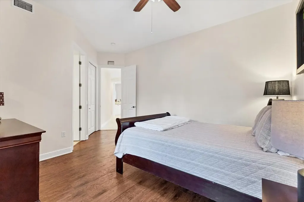 5425 46th Court W Bradenton FL 34210