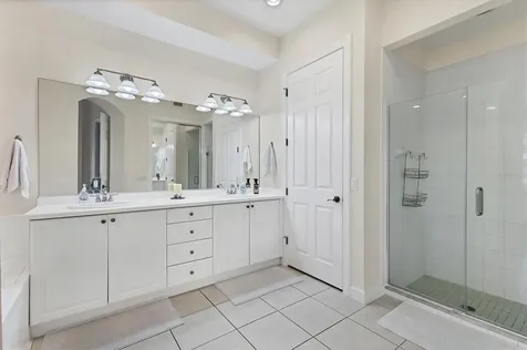 5425 46th Court W Bradenton FL 34210