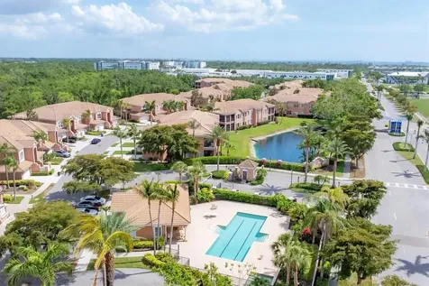 5425 46th Court W Bradenton FL 34210