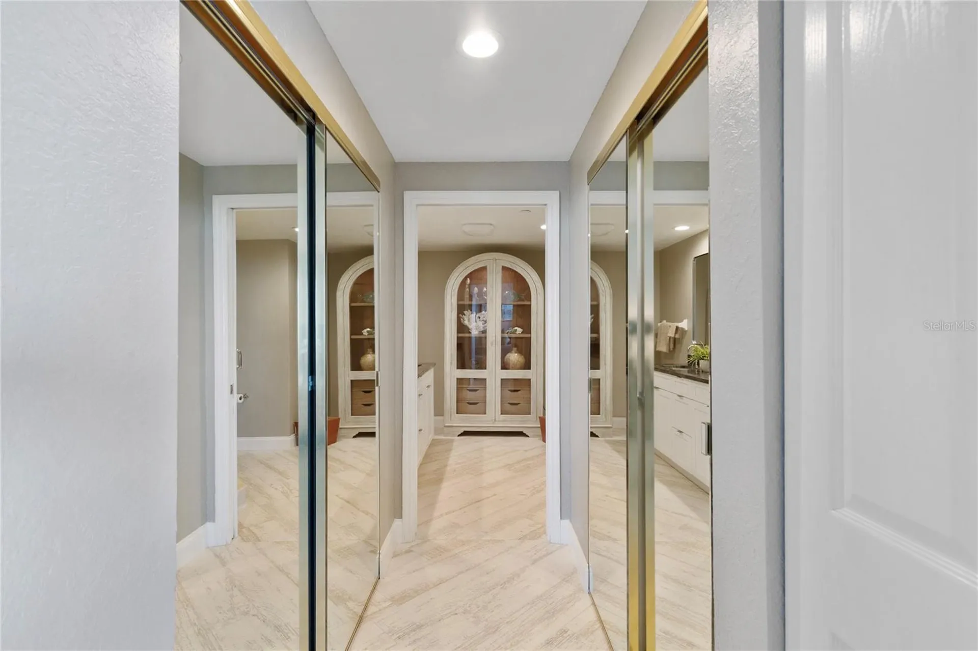 1170 Gulf Boulevard Clearwater FL 33767