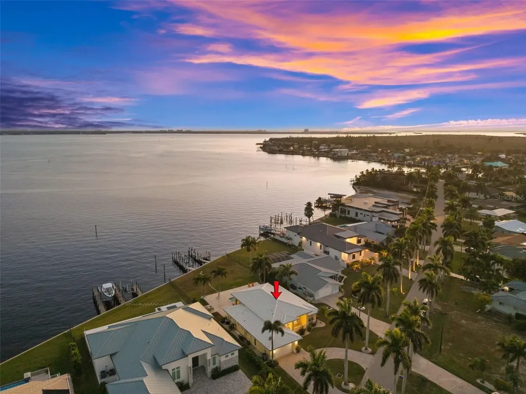 264 Bayshore Drive Cape Coral FL 33904
