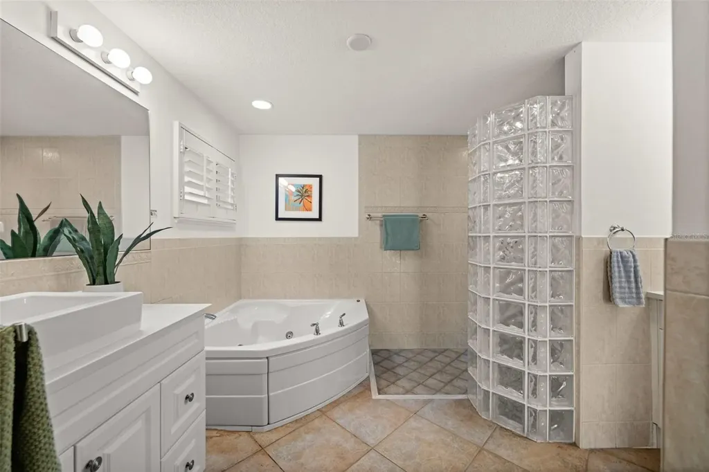 264 Bayshore Drive Cape Coral FL 33904