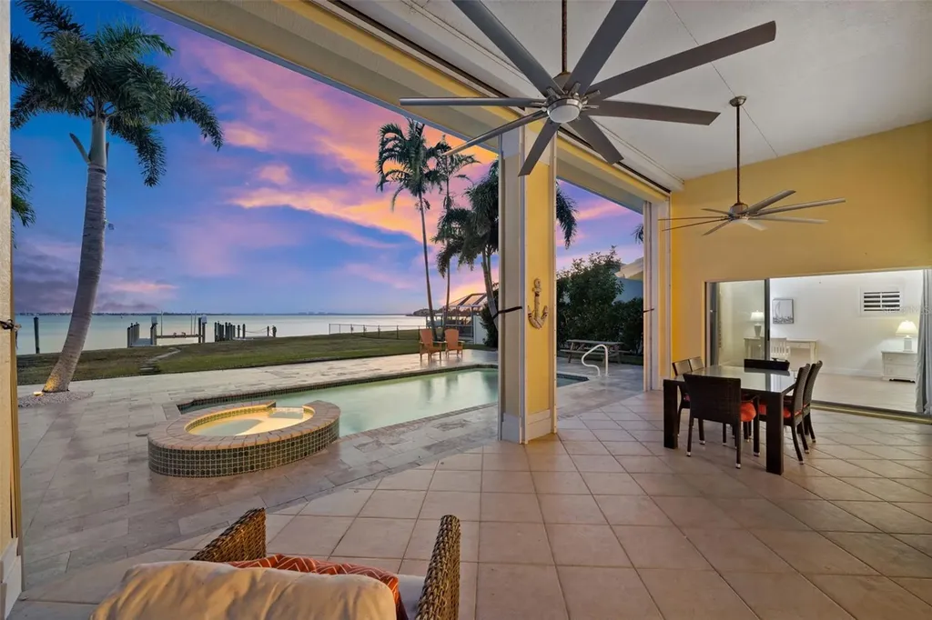 264 Bayshore Drive Cape Coral FL 33904