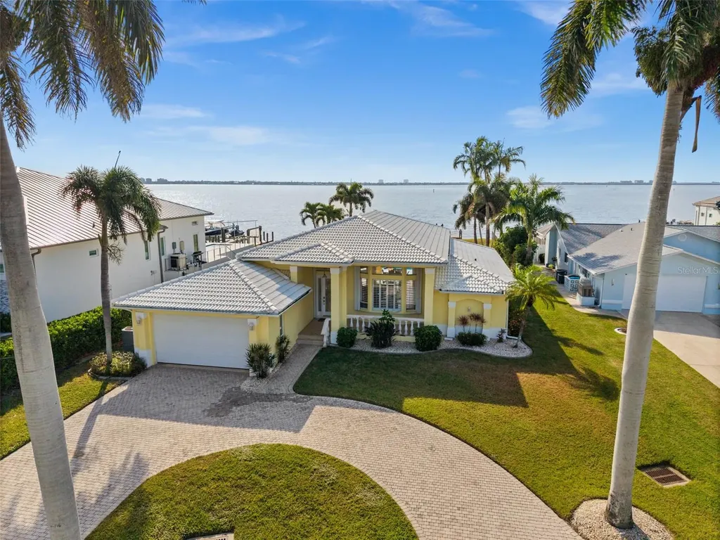 264 Bayshore Drive Cape Coral FL 33904