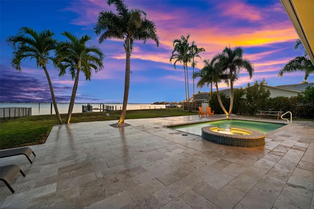 264 Bayshore Drive Cape Coral FL 33904