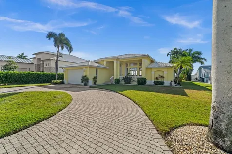 264 Bayshore Drive Cape Coral FL 33904