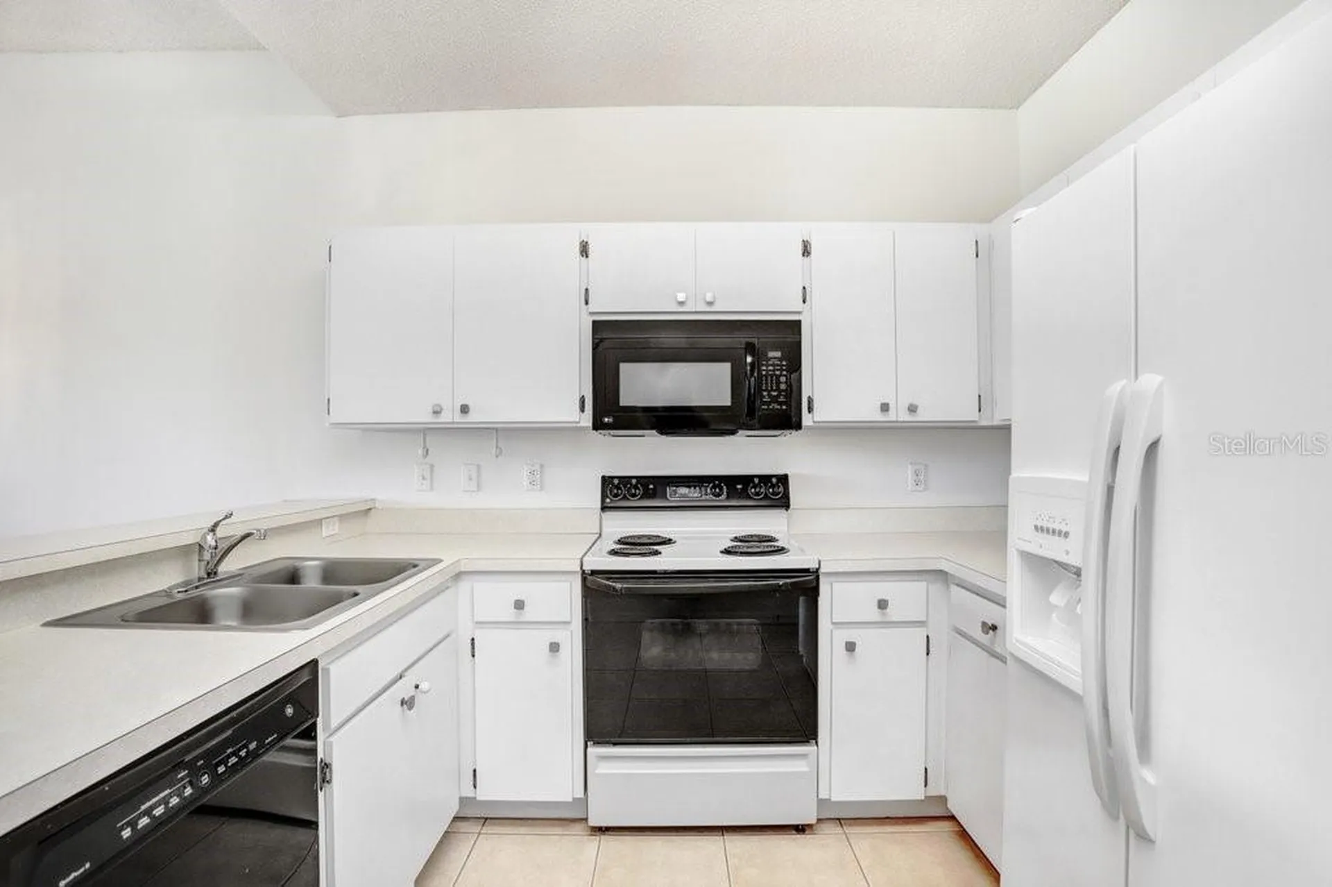 2608 Newcomb Court Sun City Center FL 33573