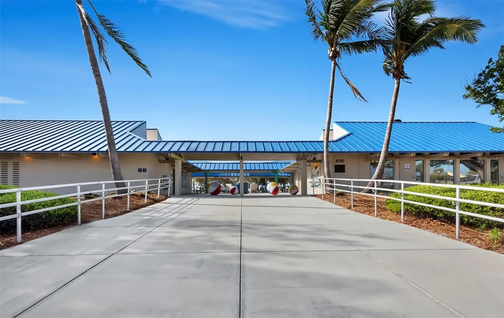 800 S Blvd Of The Presidents Sarasota FL 34236