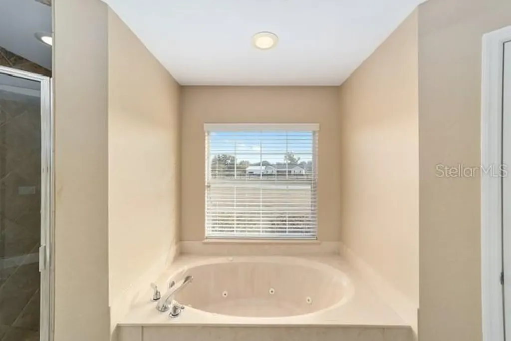 3305 NE 106th Street Anthony FL 32617