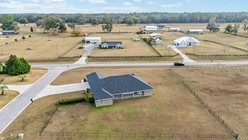 3305 NE 106th Street Anthony FL 32617