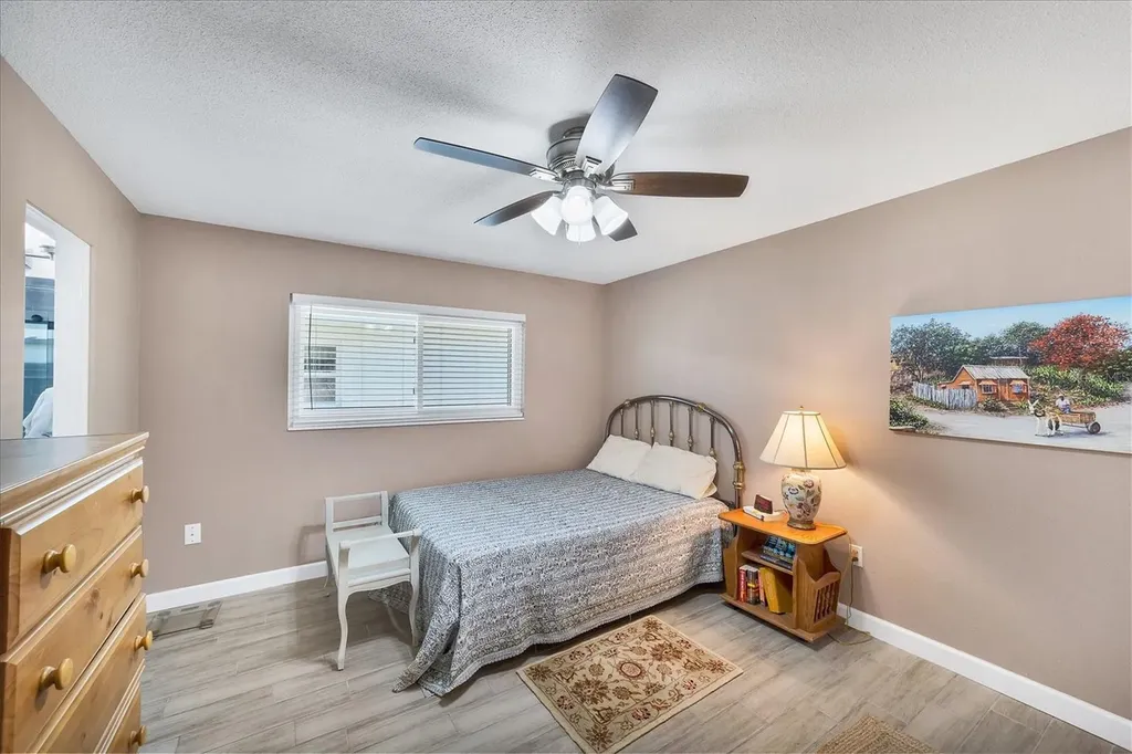 3806 Roxane Boulevard Sarasota FL 34235