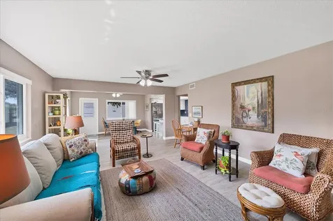 3806 Roxane Boulevard Sarasota FL 34235