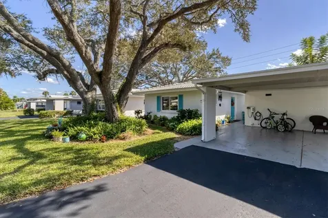 3806 Roxane Boulevard Sarasota FL 34235