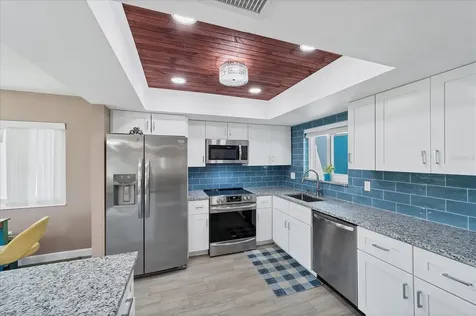 3806 Roxane Boulevard Sarasota FL 34235