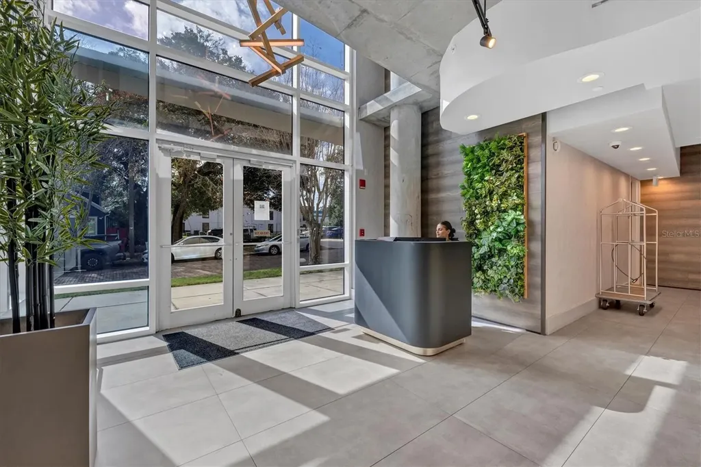 525 E Jackson Street Orlando FL 32801