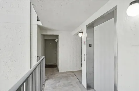 6157 Midnight Pass Road Sarasota FL 34242