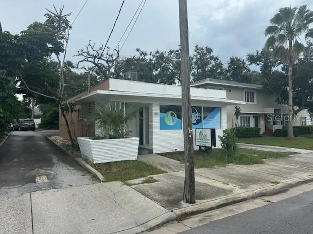 1171 Cleveland Street NE Clearwater FL 33755