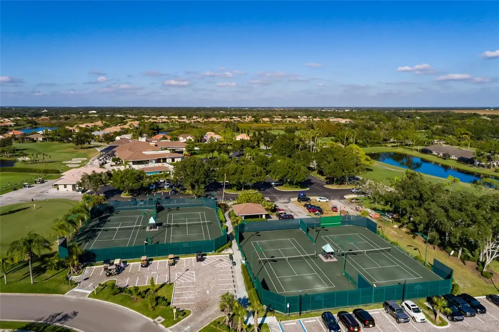 4560 Legacy Court Sarasota FL 34241