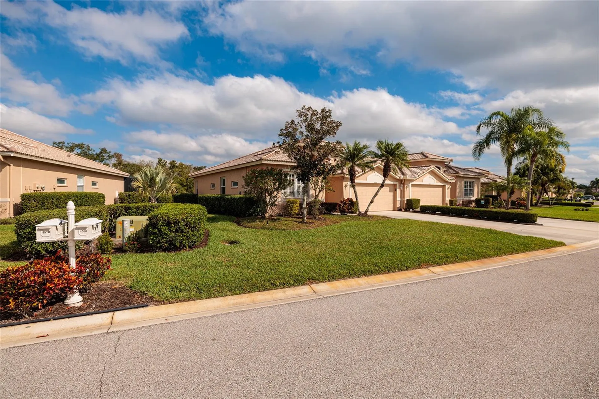 4560 Legacy Court Sarasota FL 34241