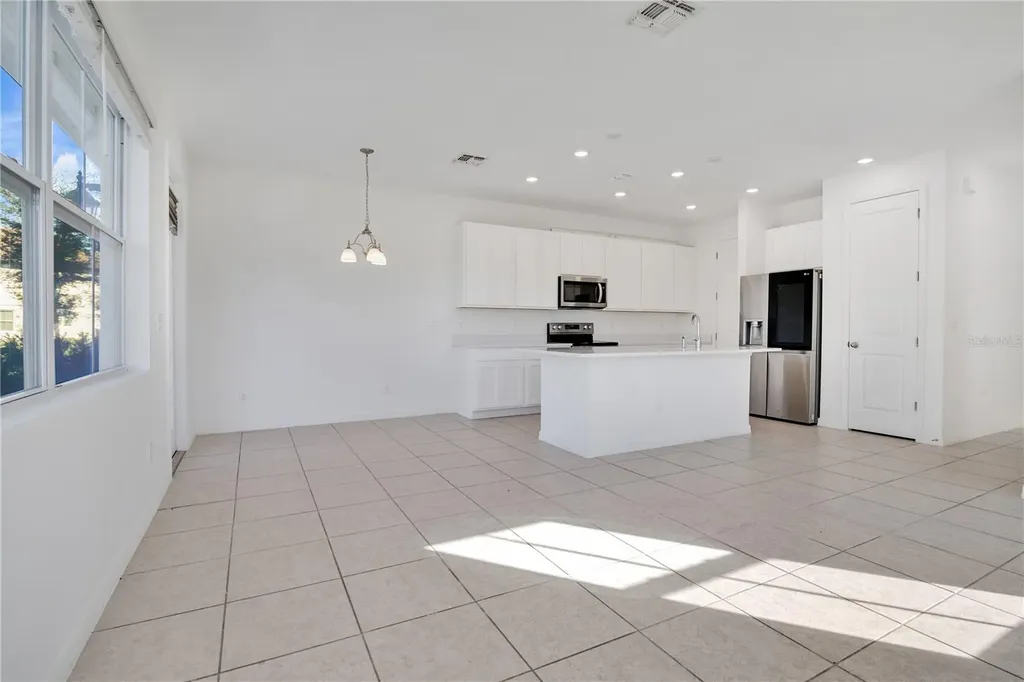 1484 Discovery Street Davenport FL 33896